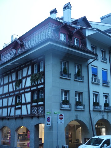 P1030483