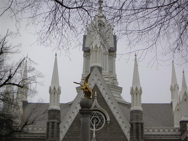 top-of-seagull-monument.-temple-squareslcut