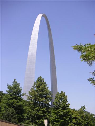 gateway-arch-close-up